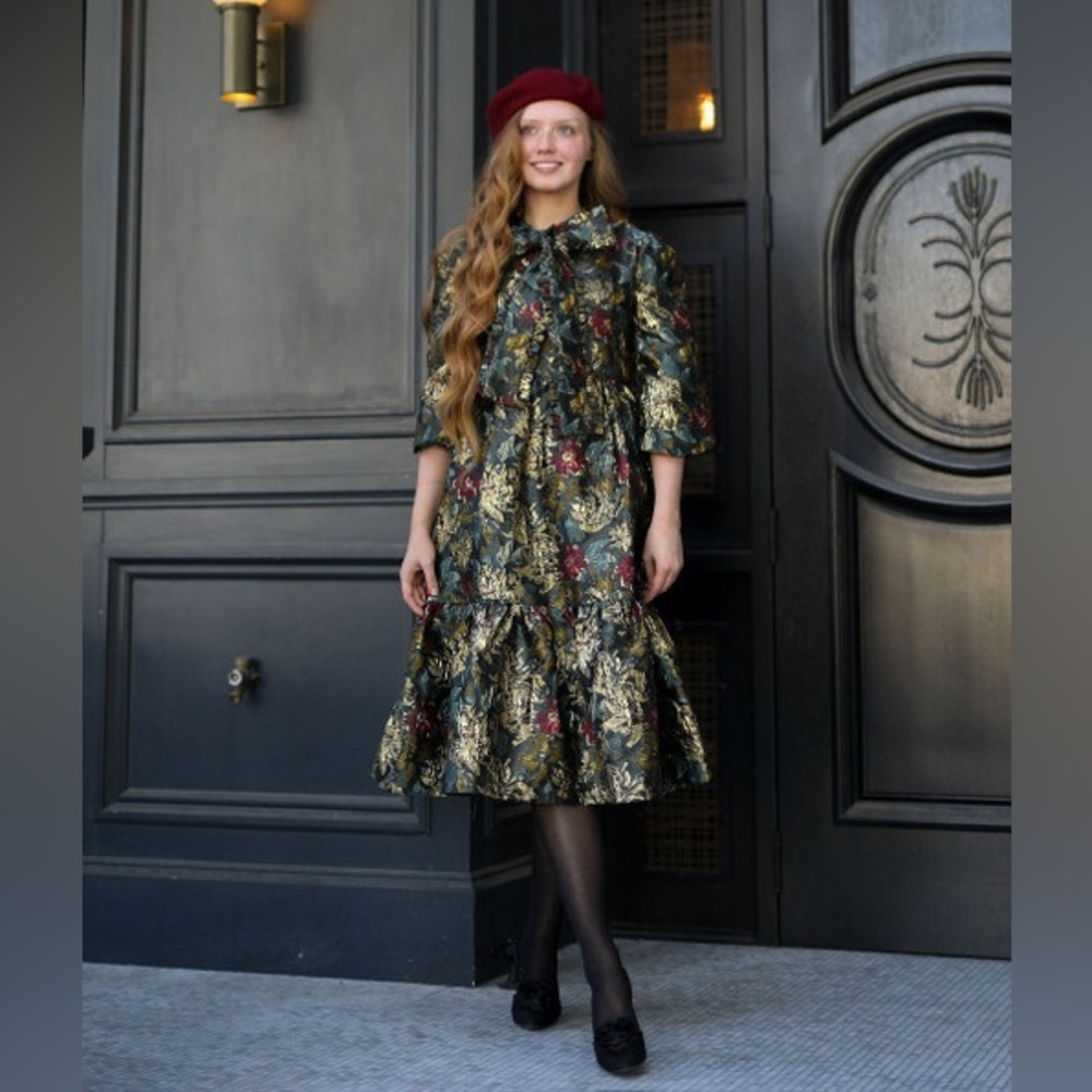 Dainty Jewells Winter Gardenia dress